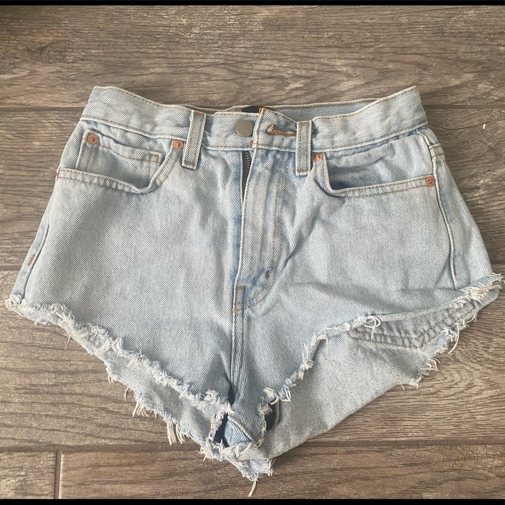 URBAN OUTFITTERS BDG HIGH-RISE CHEEKY DENIM SHORTS